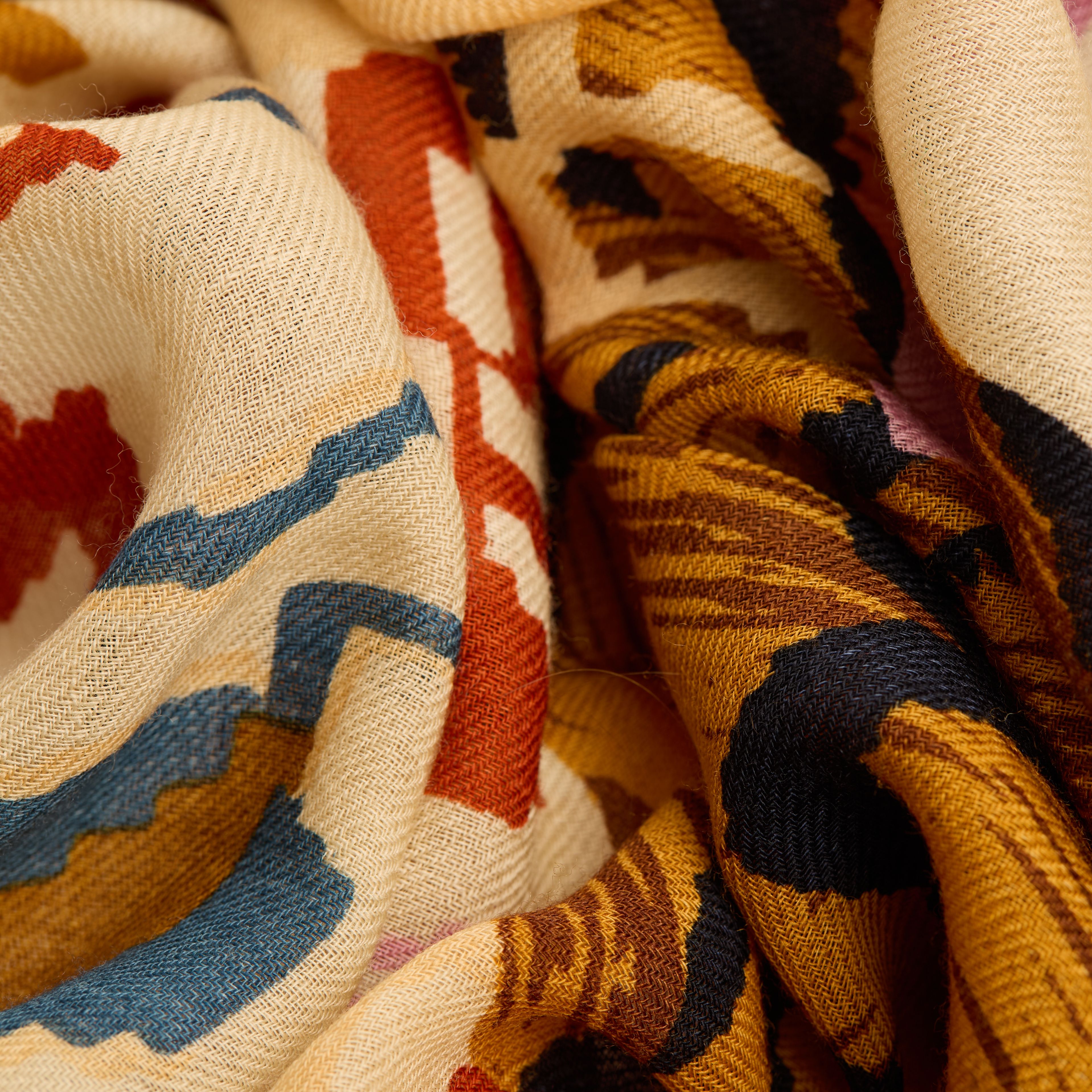 Scarf 70 - Jorgen - Nude
