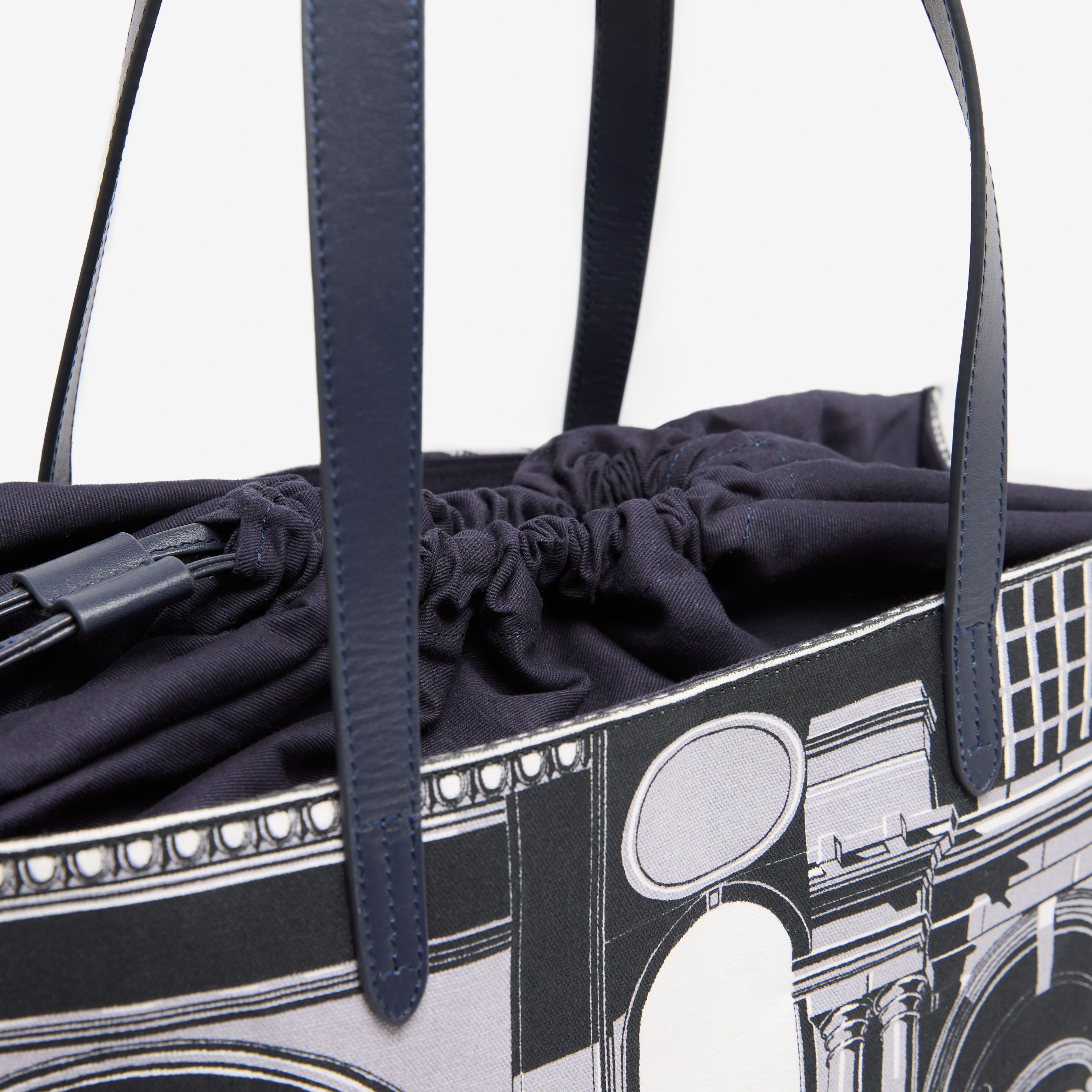 Sac Shopping - Architecture - Noir