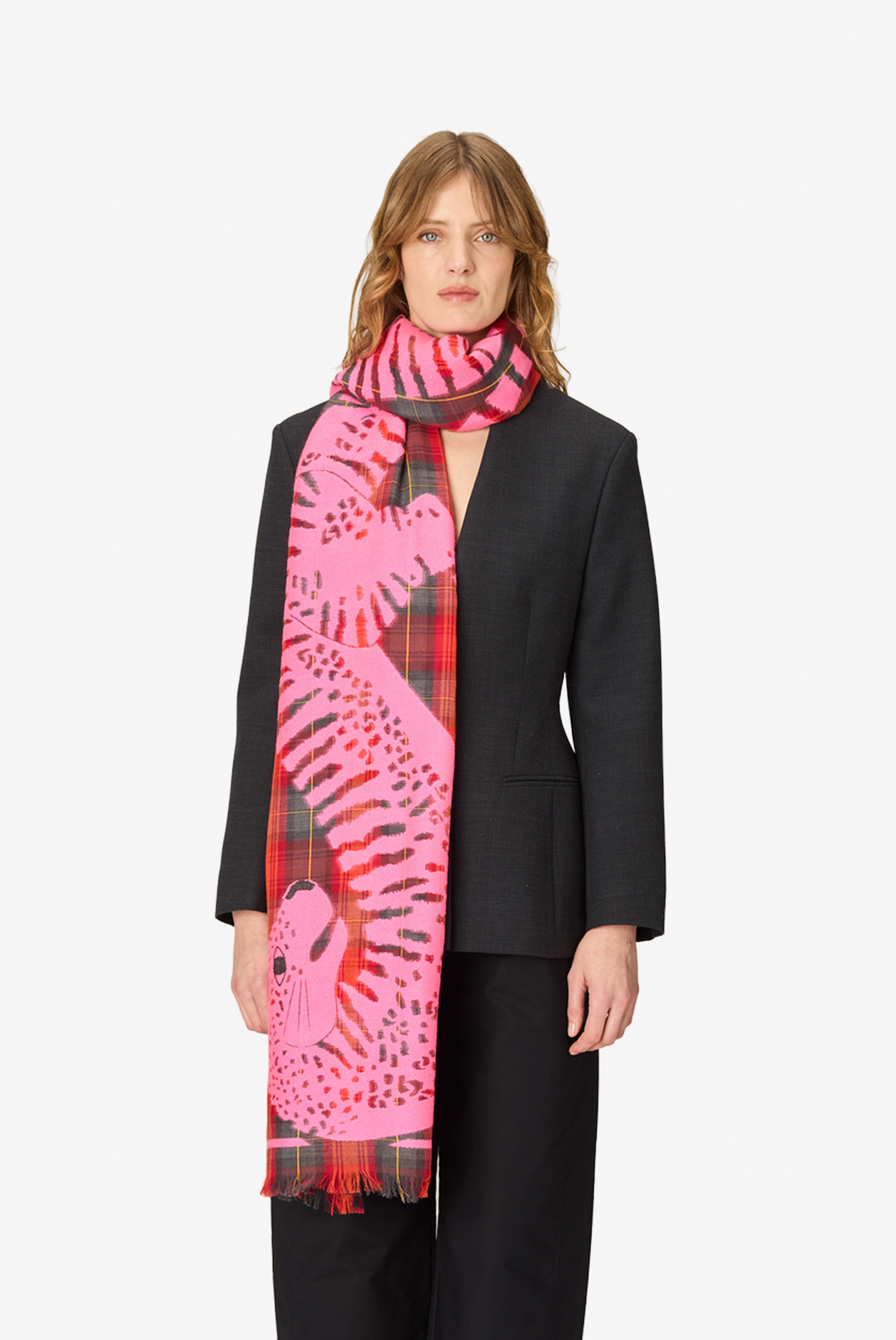 Scarf 70 - 3d - Panteo - Pink