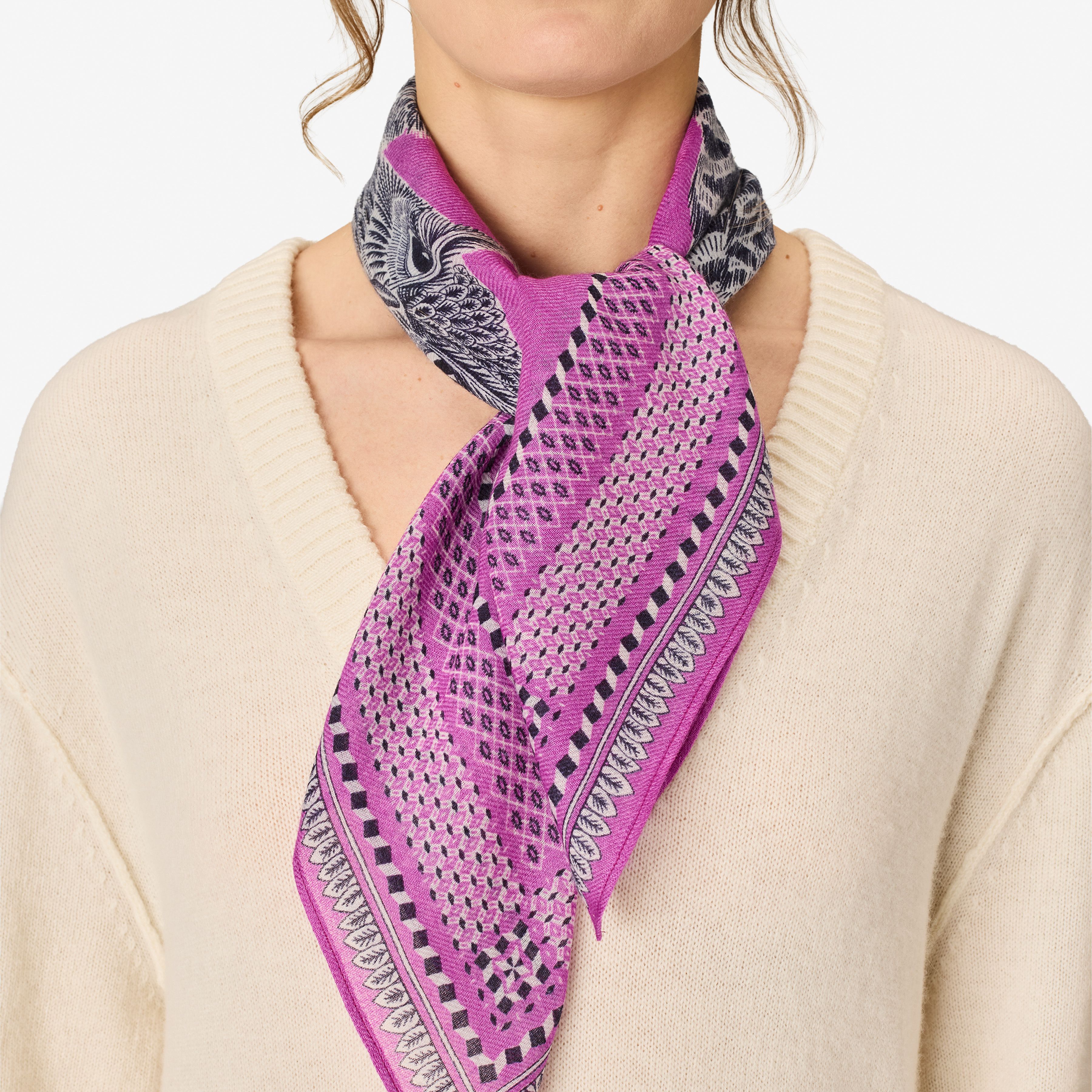 Square 70- Chouette - Purple
