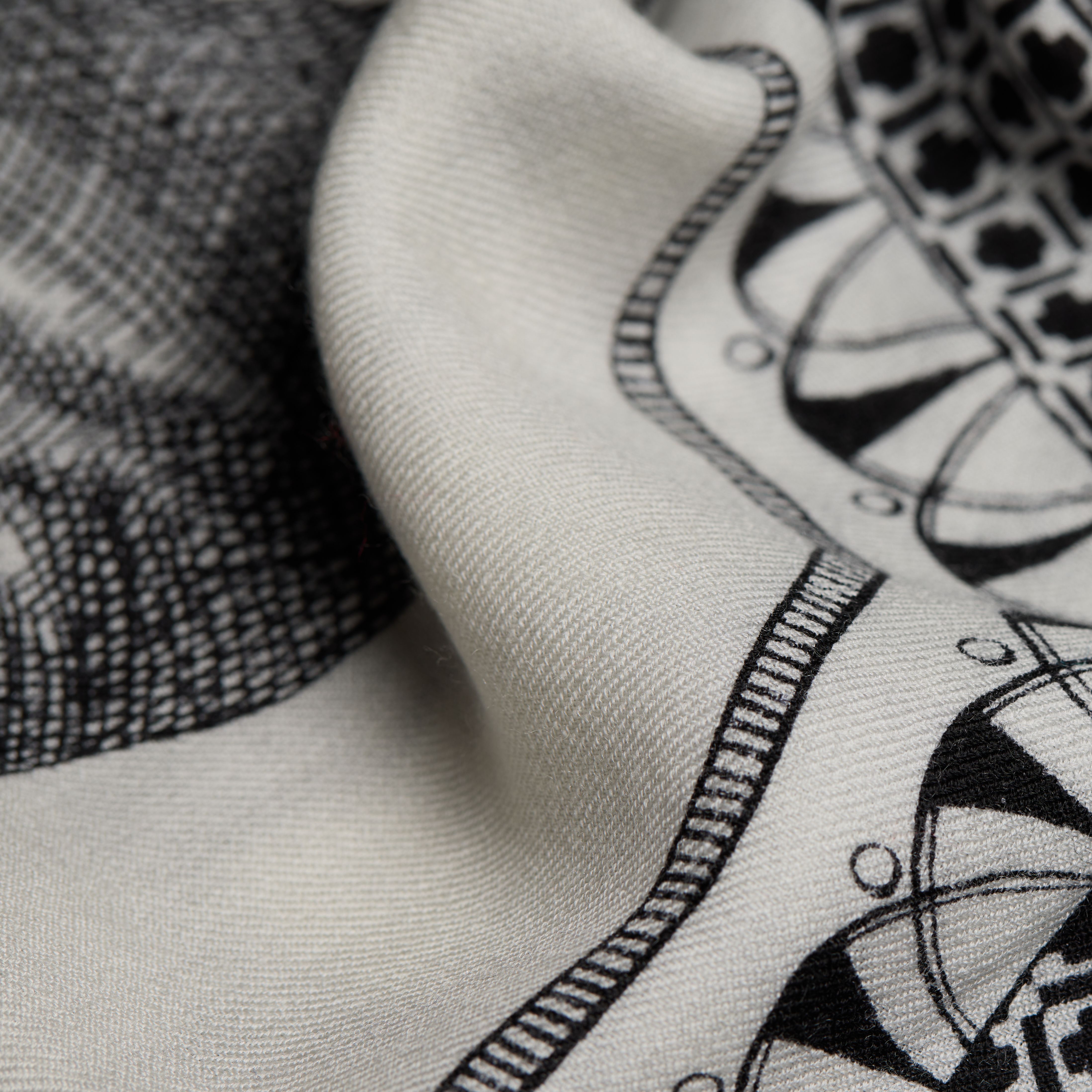 Square 70- Barocco - Black