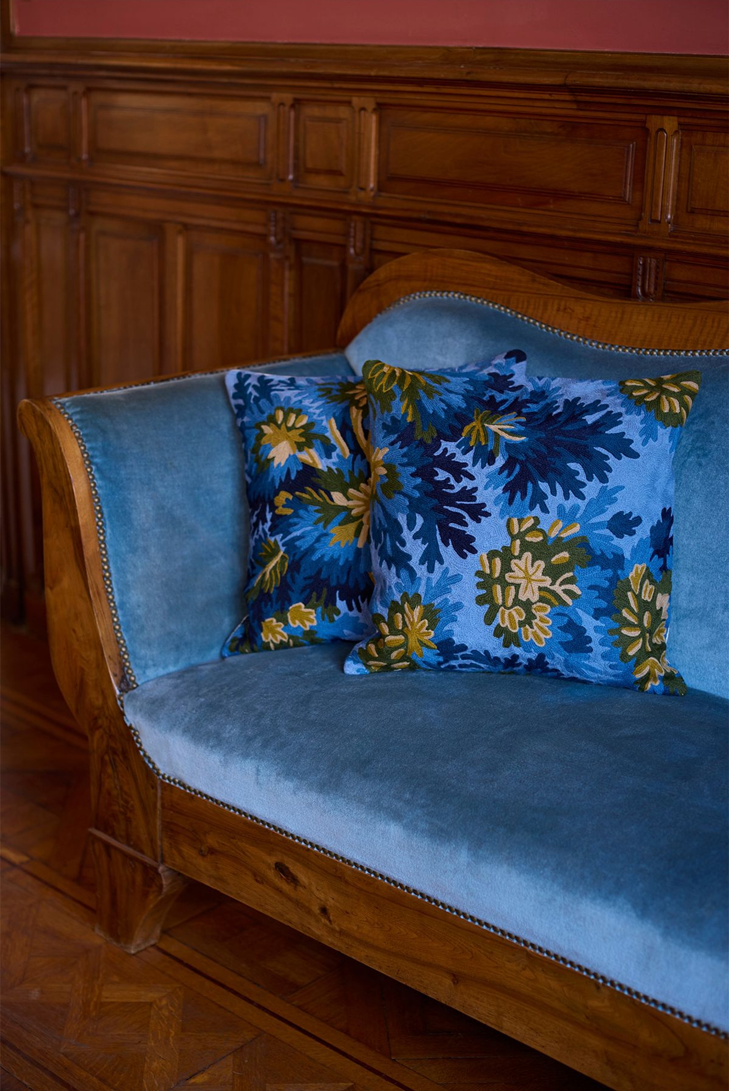 Cushion Cover 45 - A Fontainebleau - Blue
