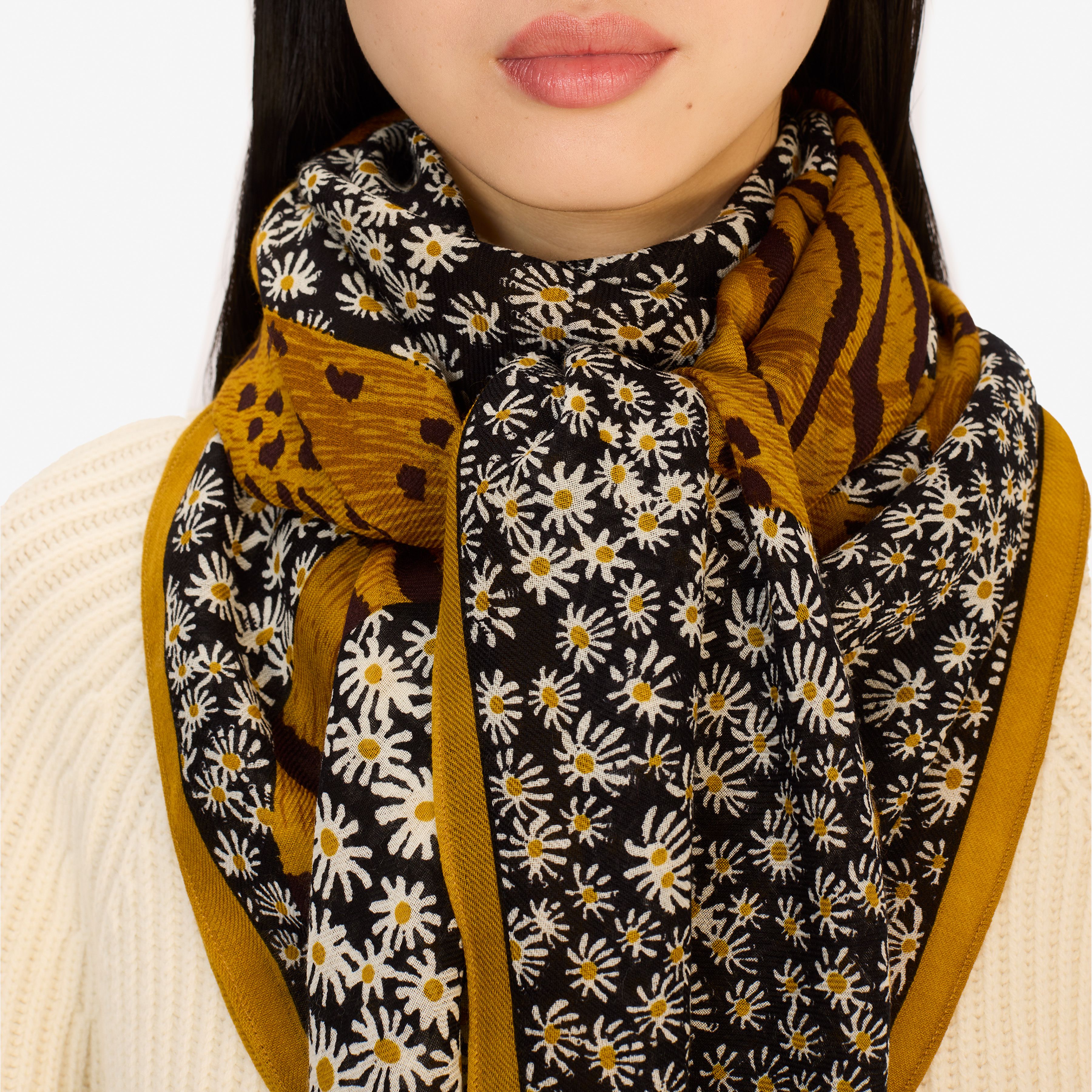 Square 130 - Jorgen - Yellow