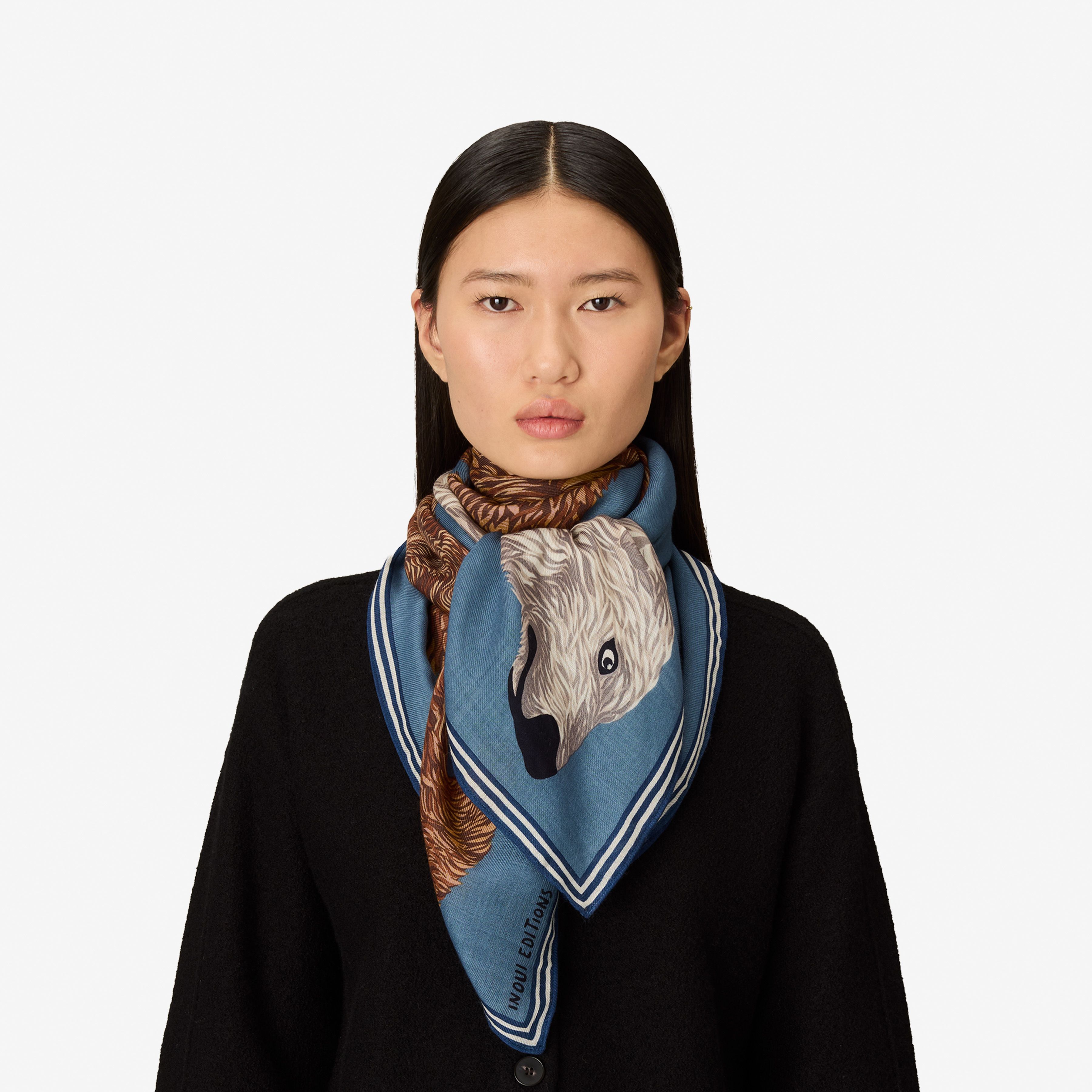 Square 100 - Ours - Blue