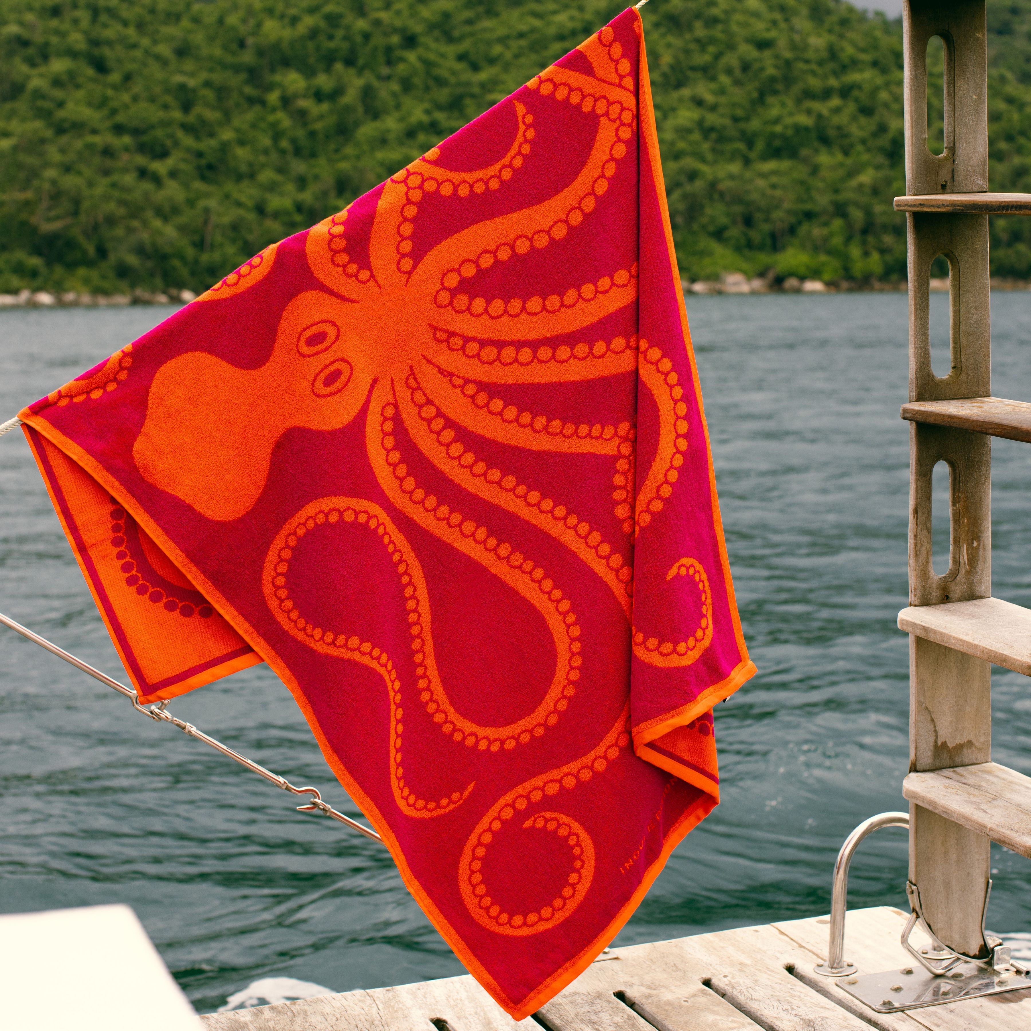 Beach Towel 100 - Octopus - Fuchsia