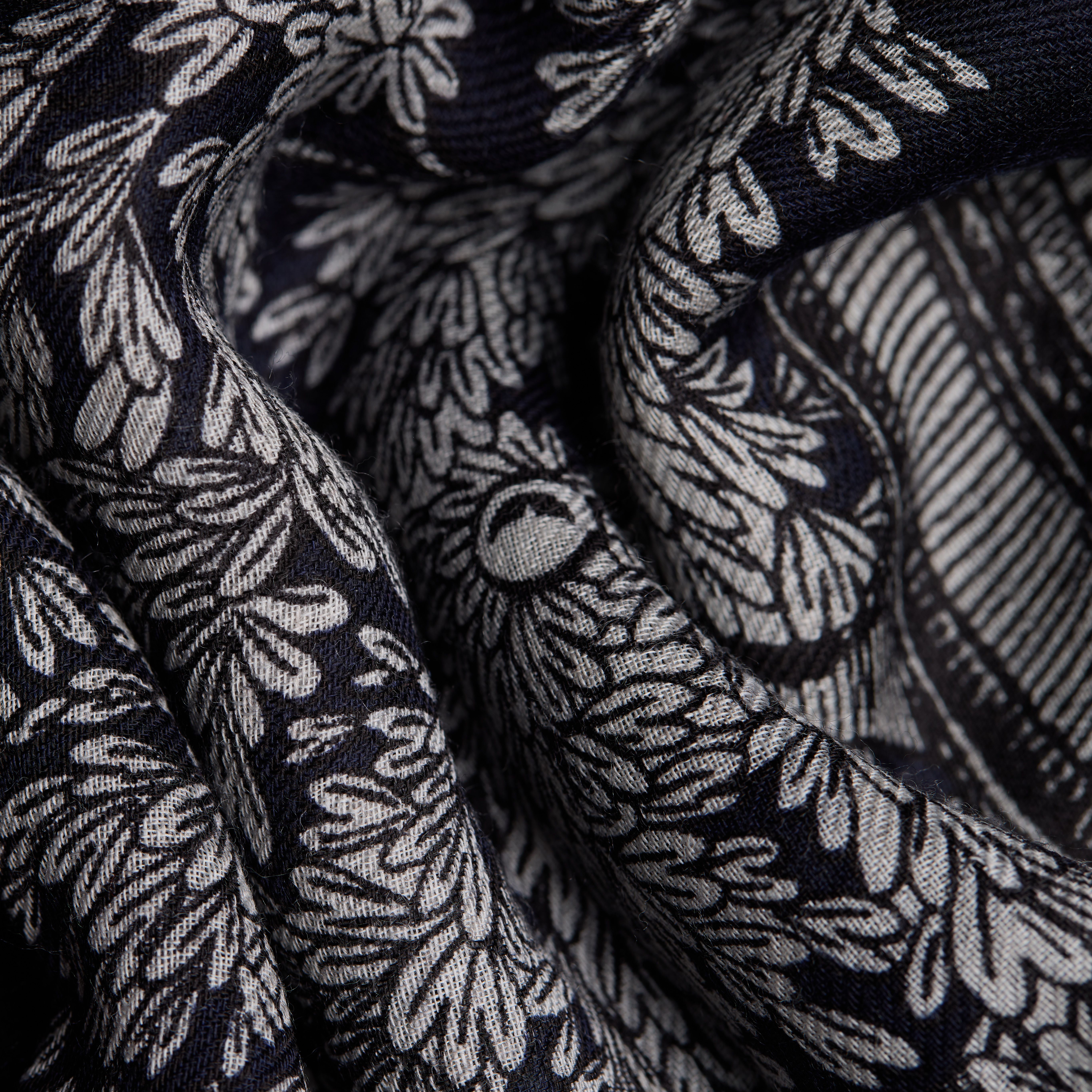 Scarf 80 - Mirage - Black