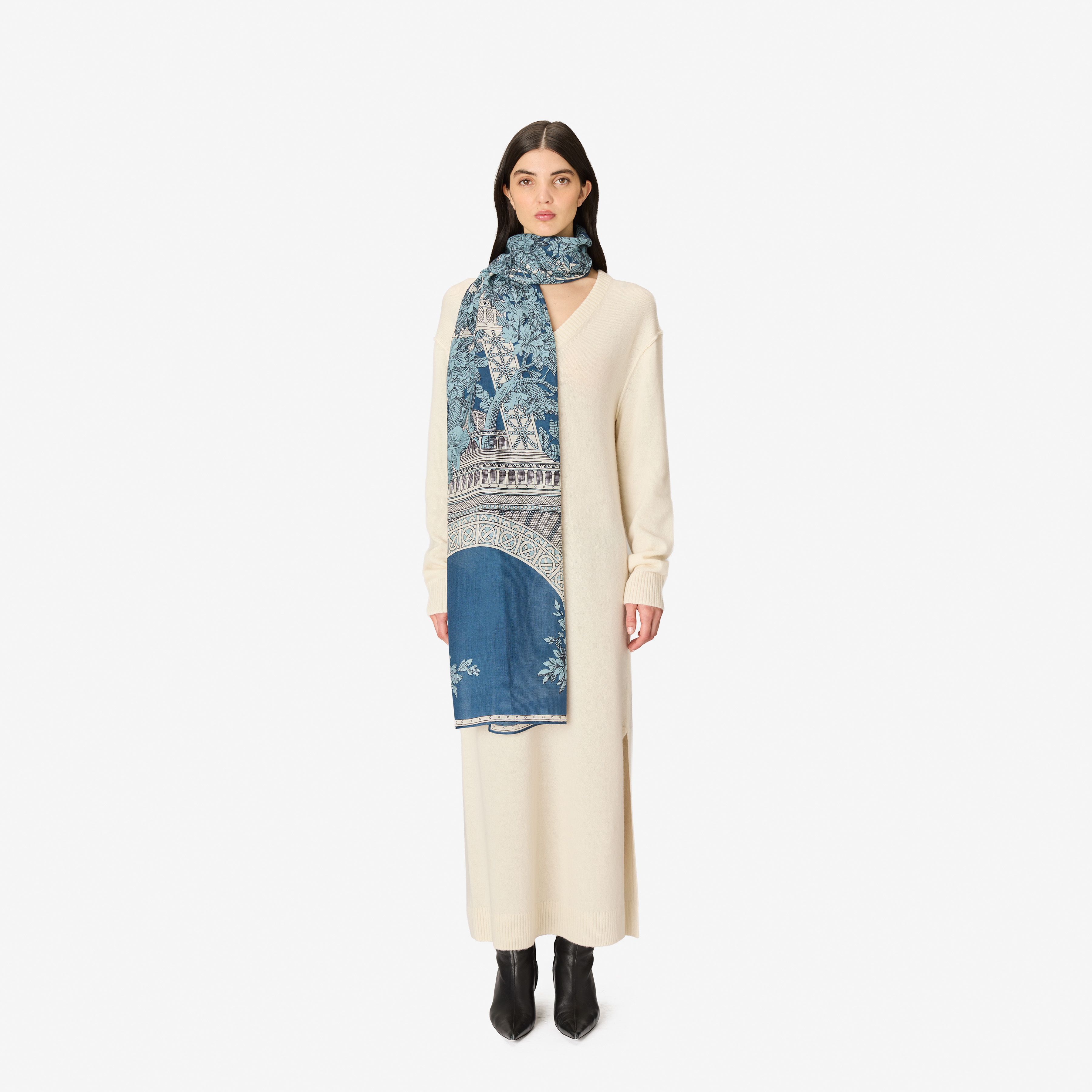 Scarf 80 - 1889 - Blue