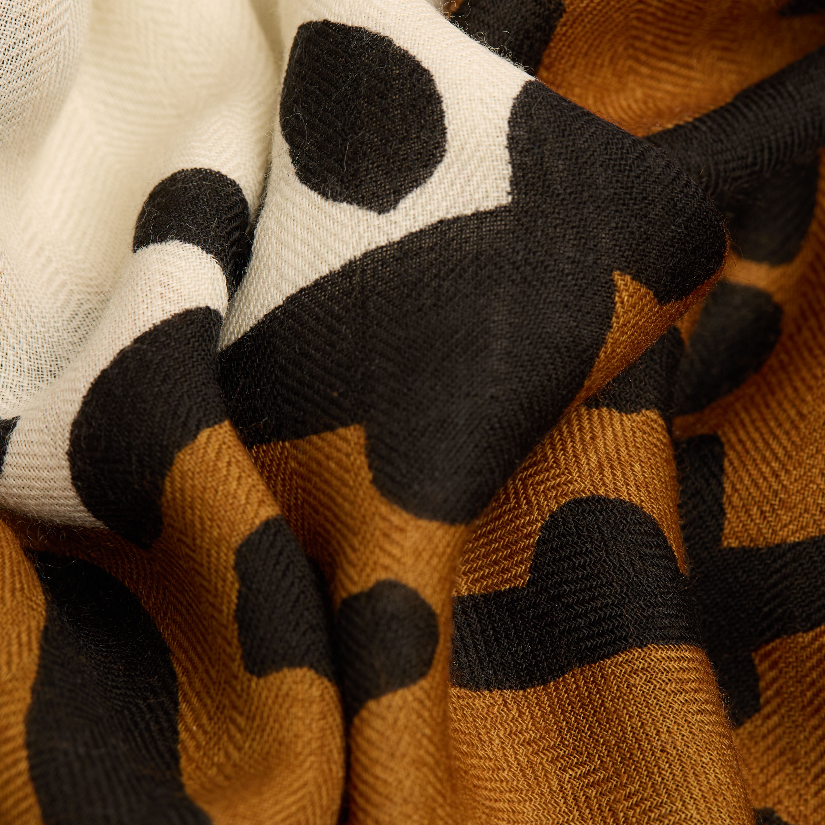 Pañuelo 100 - Feline - Blanco