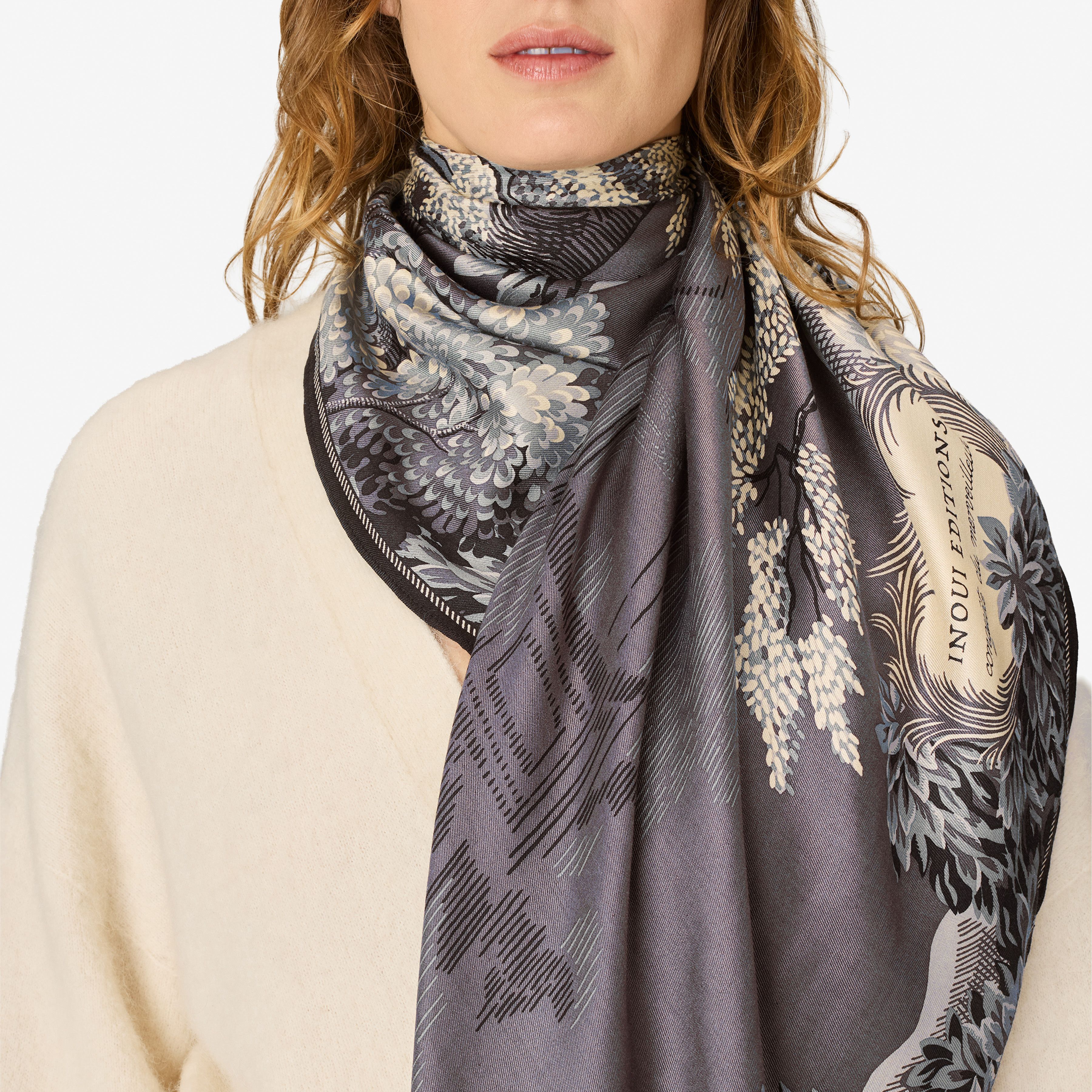 Square 130 - Come - Grey