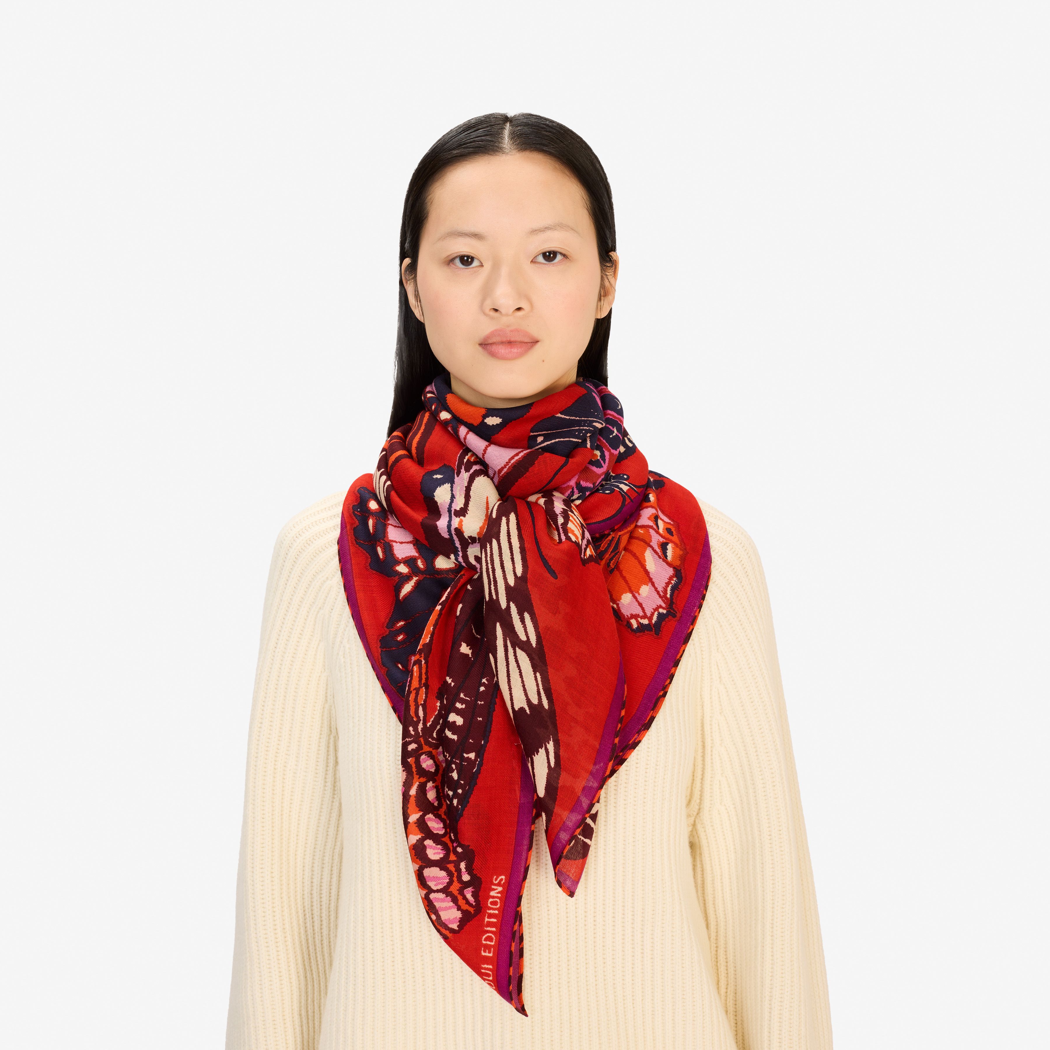 Square 130 - Papillons - Red