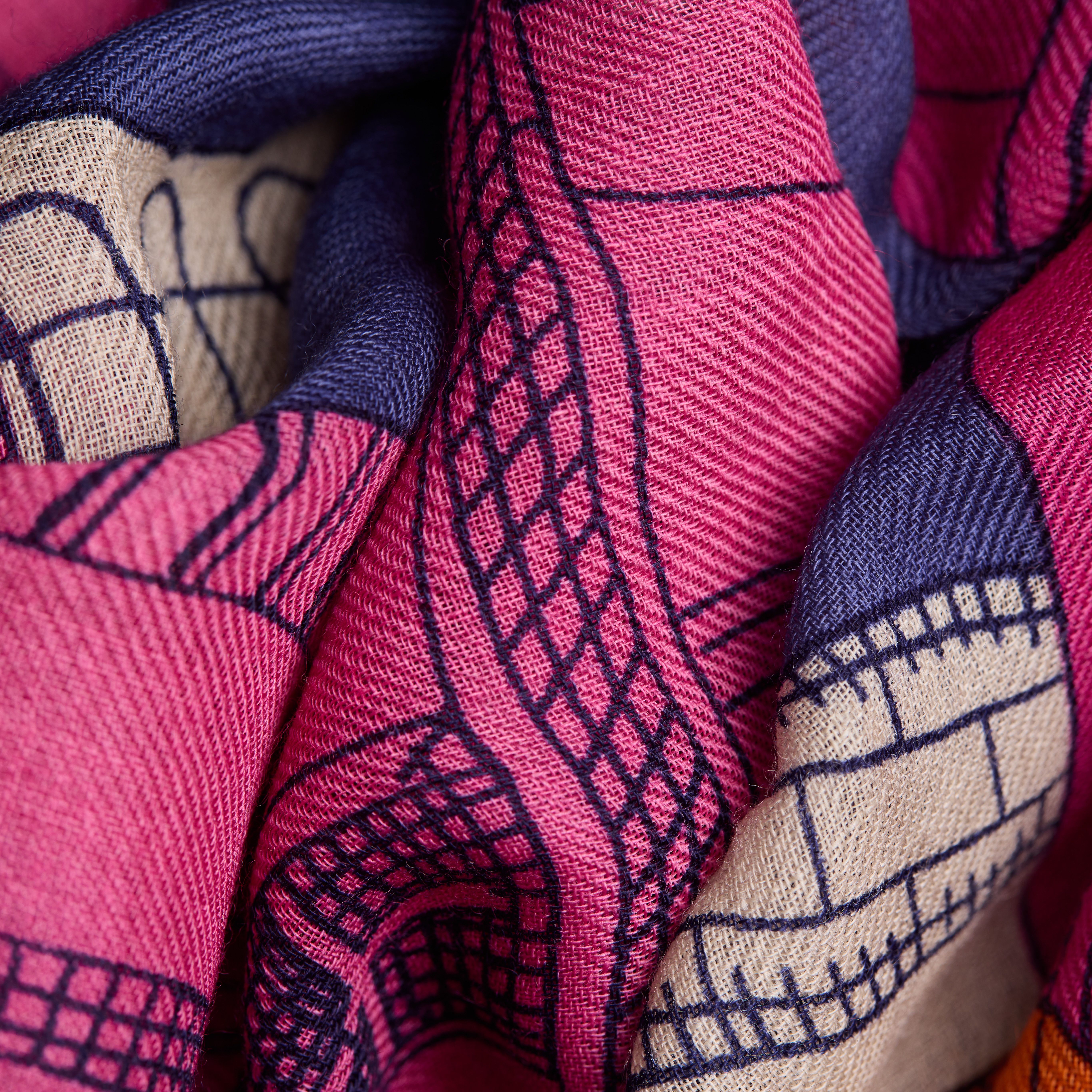 Scarf 100 - Paris - Fuchsia