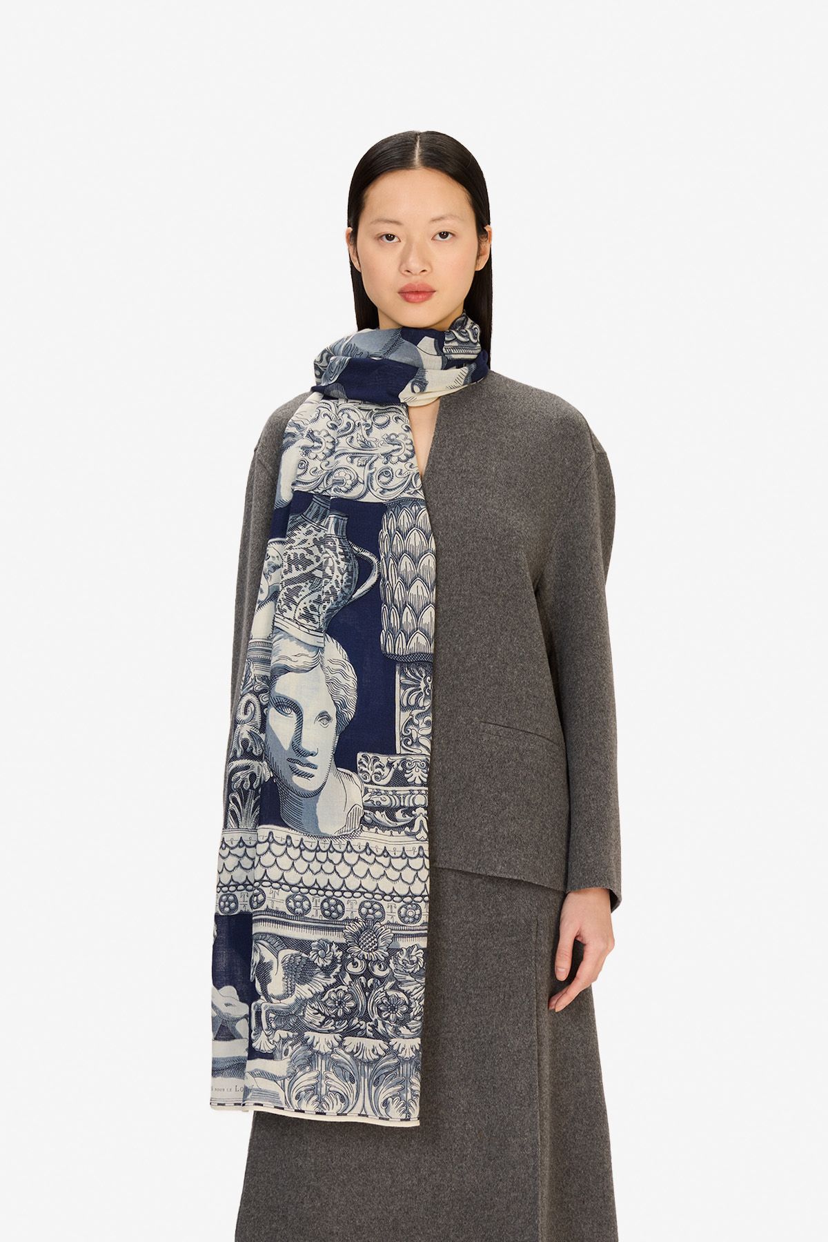 Scarf 80 - Archives - Navy