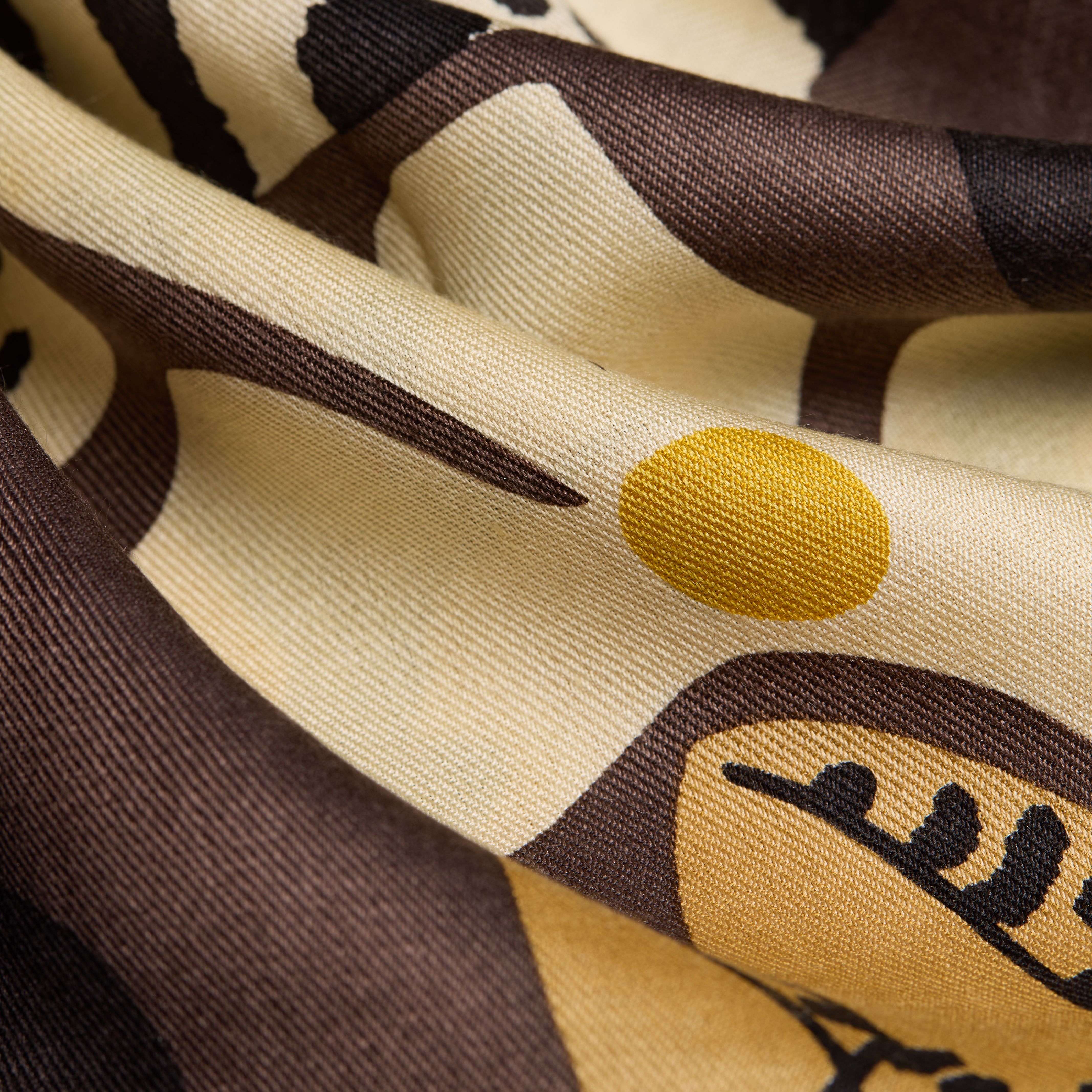 Square 100 - Panteo - Golden Brown