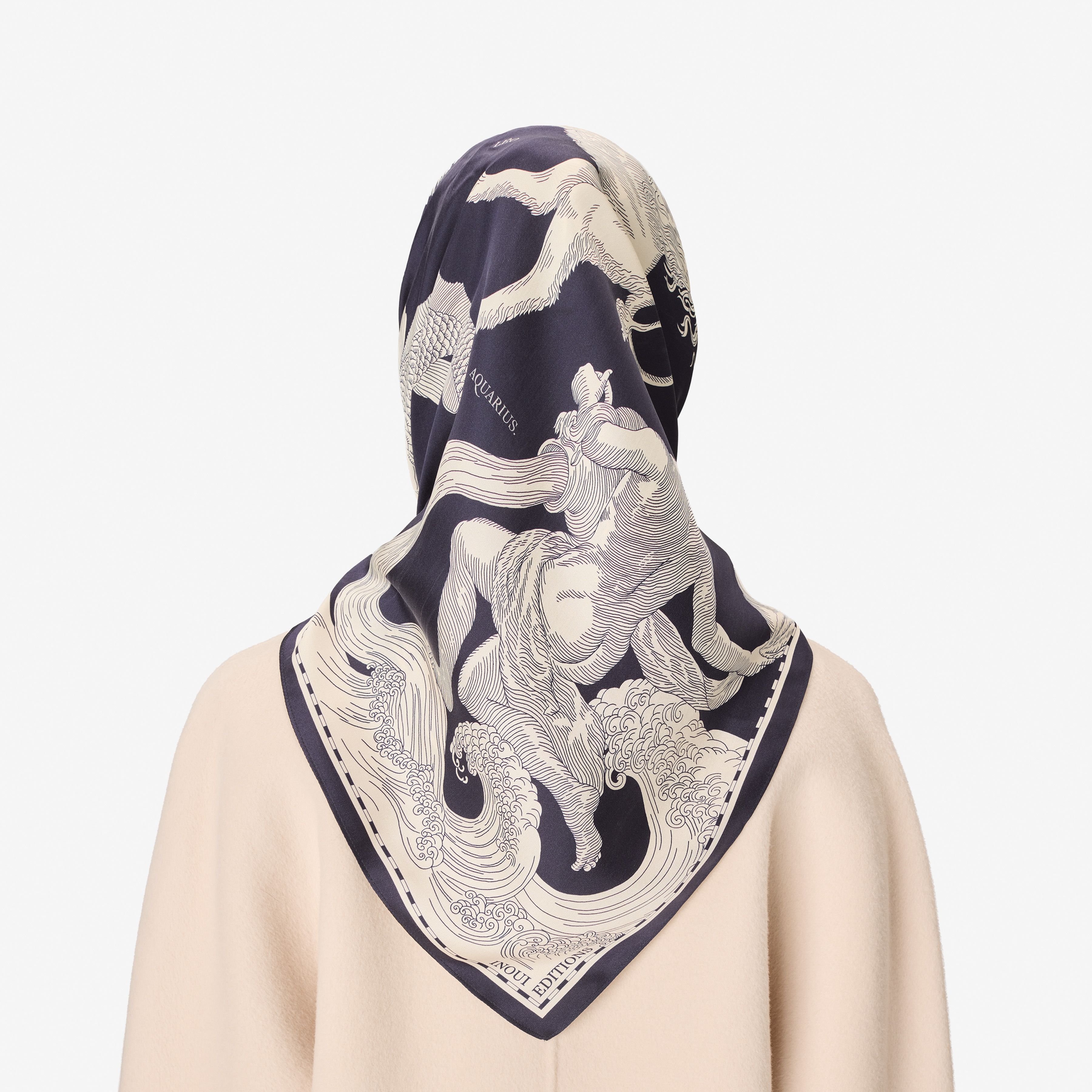 Square 100 - Astrologie - Navy - Khaki