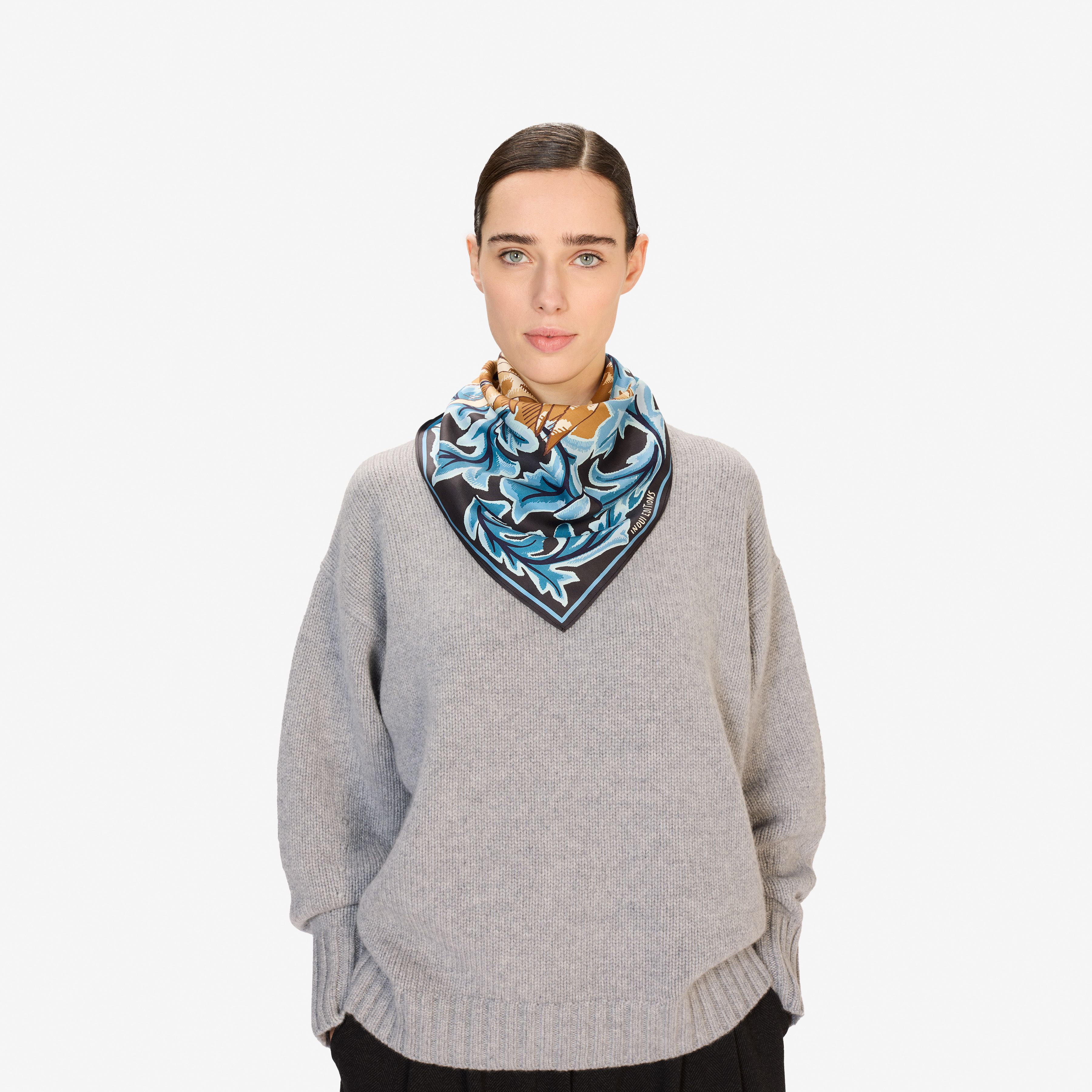 Pañuelo 65 - Leonard - Azul
