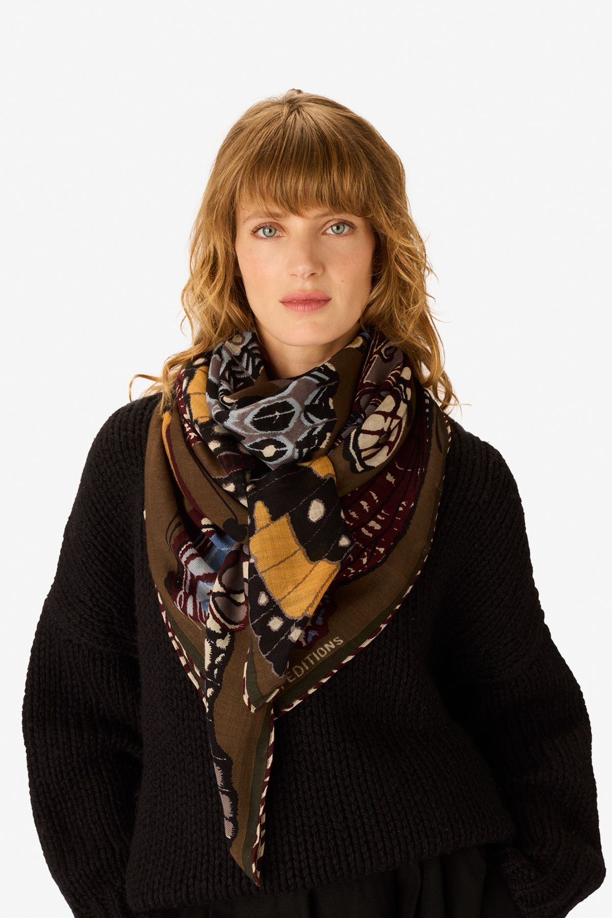 Square 130 - Papillons - Khaki