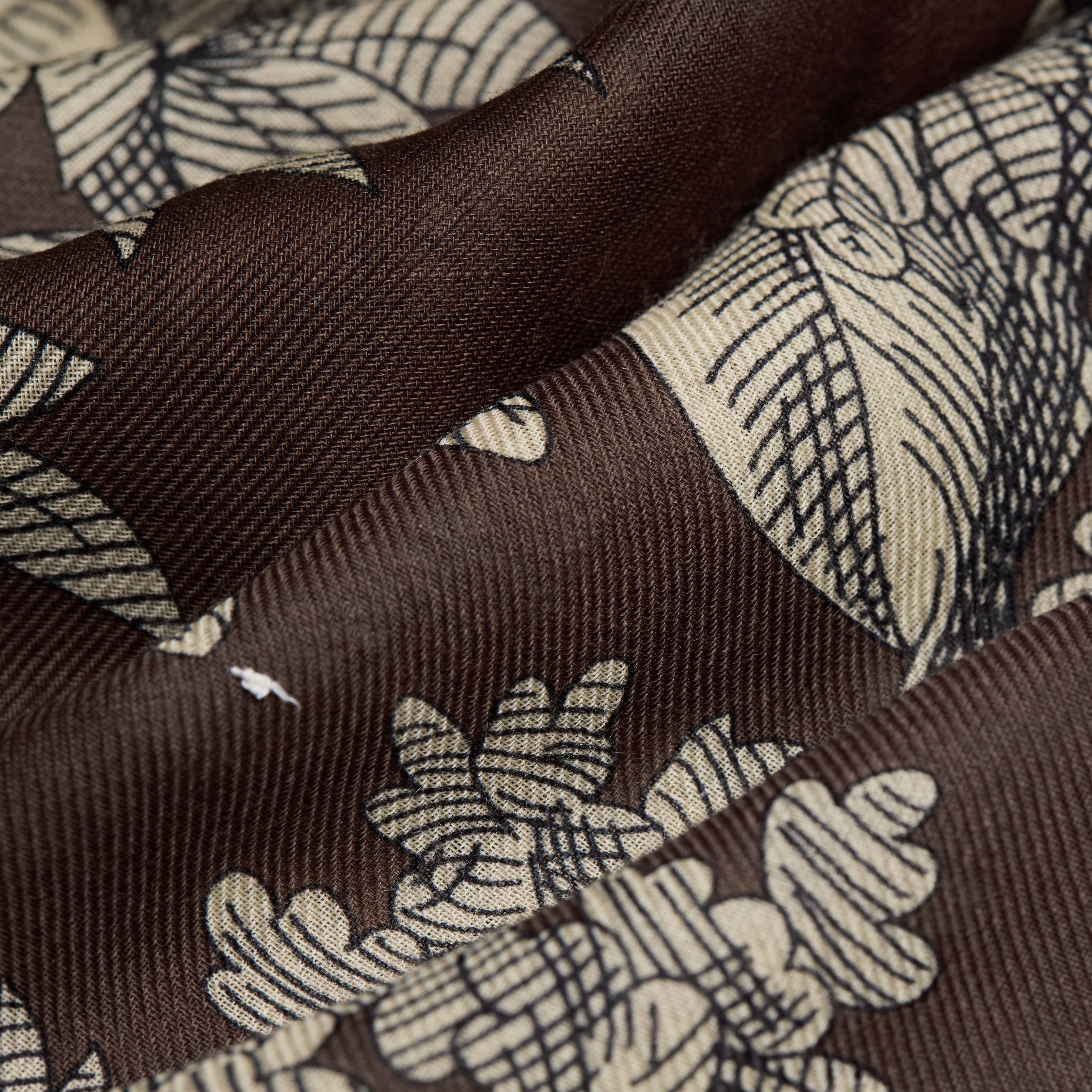 Scarf 80 - 1889 - Brown