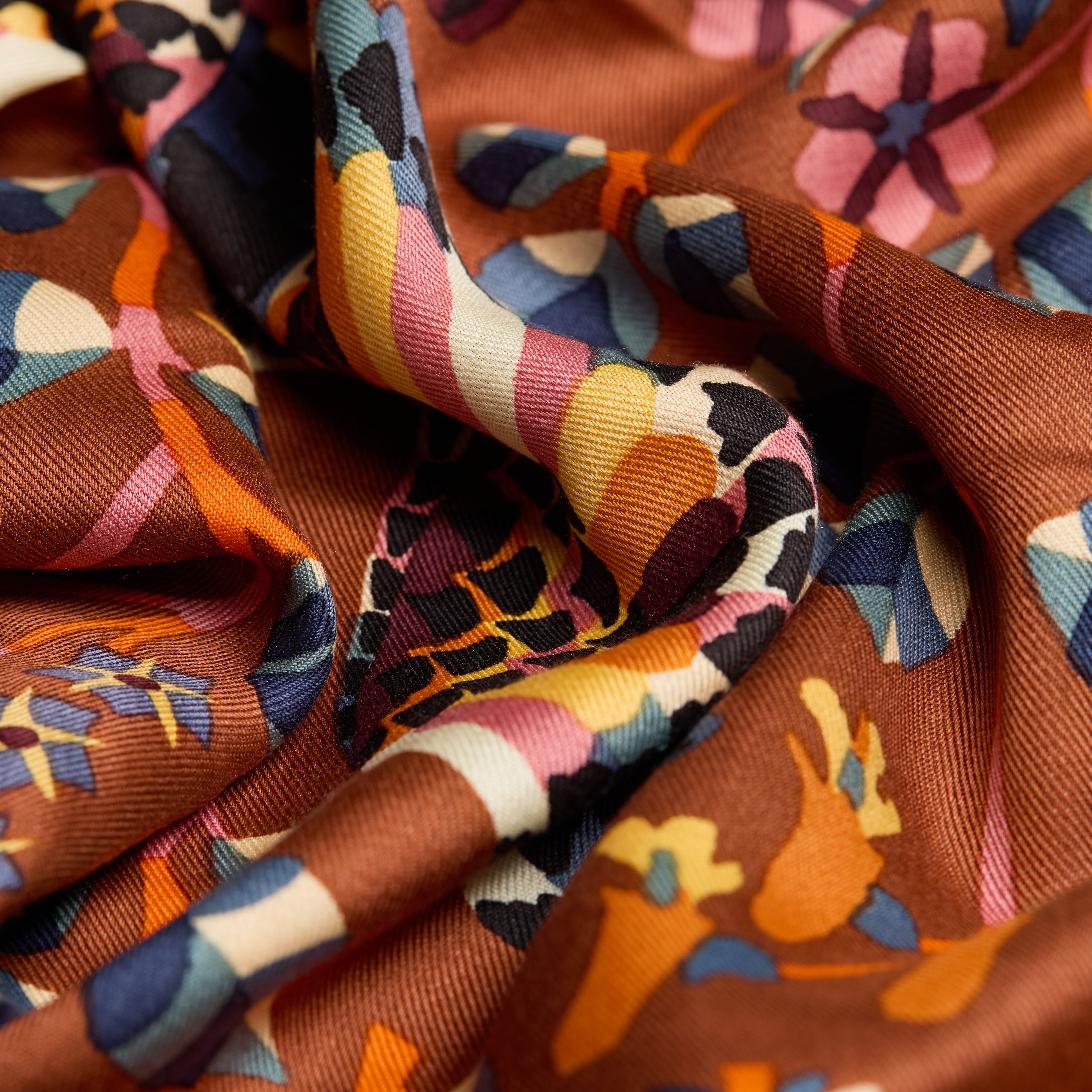 Square 130 - Rene Perrot - Brown