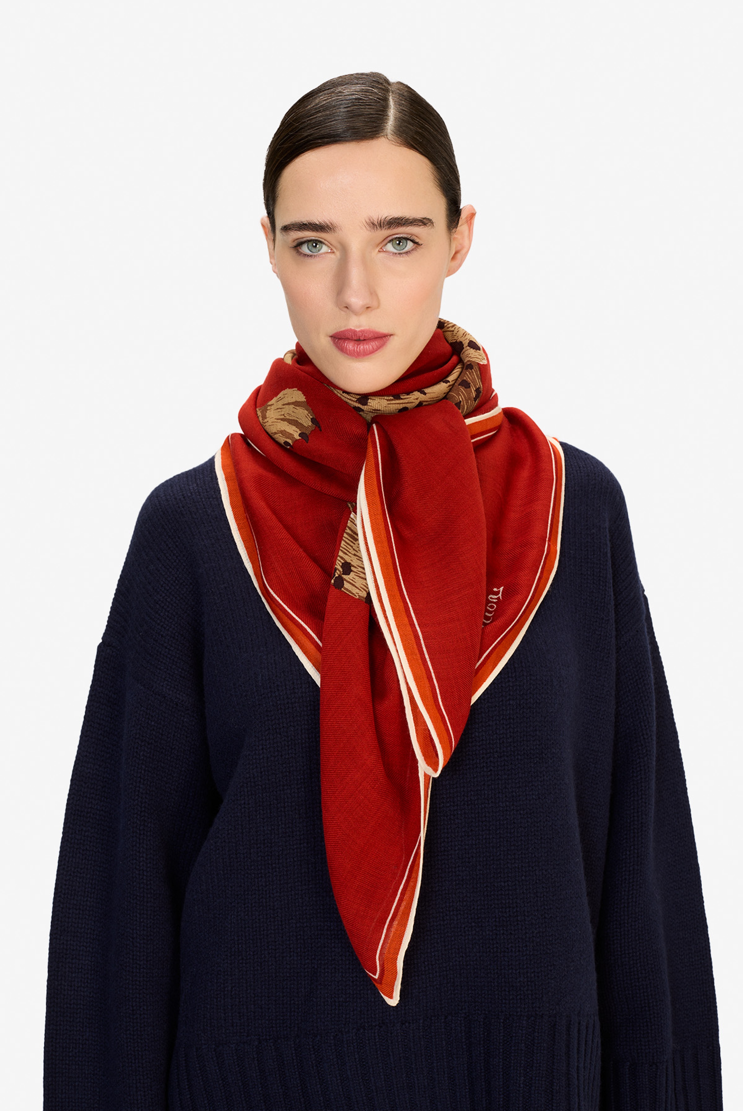 Square 130 - Jorgen - Red