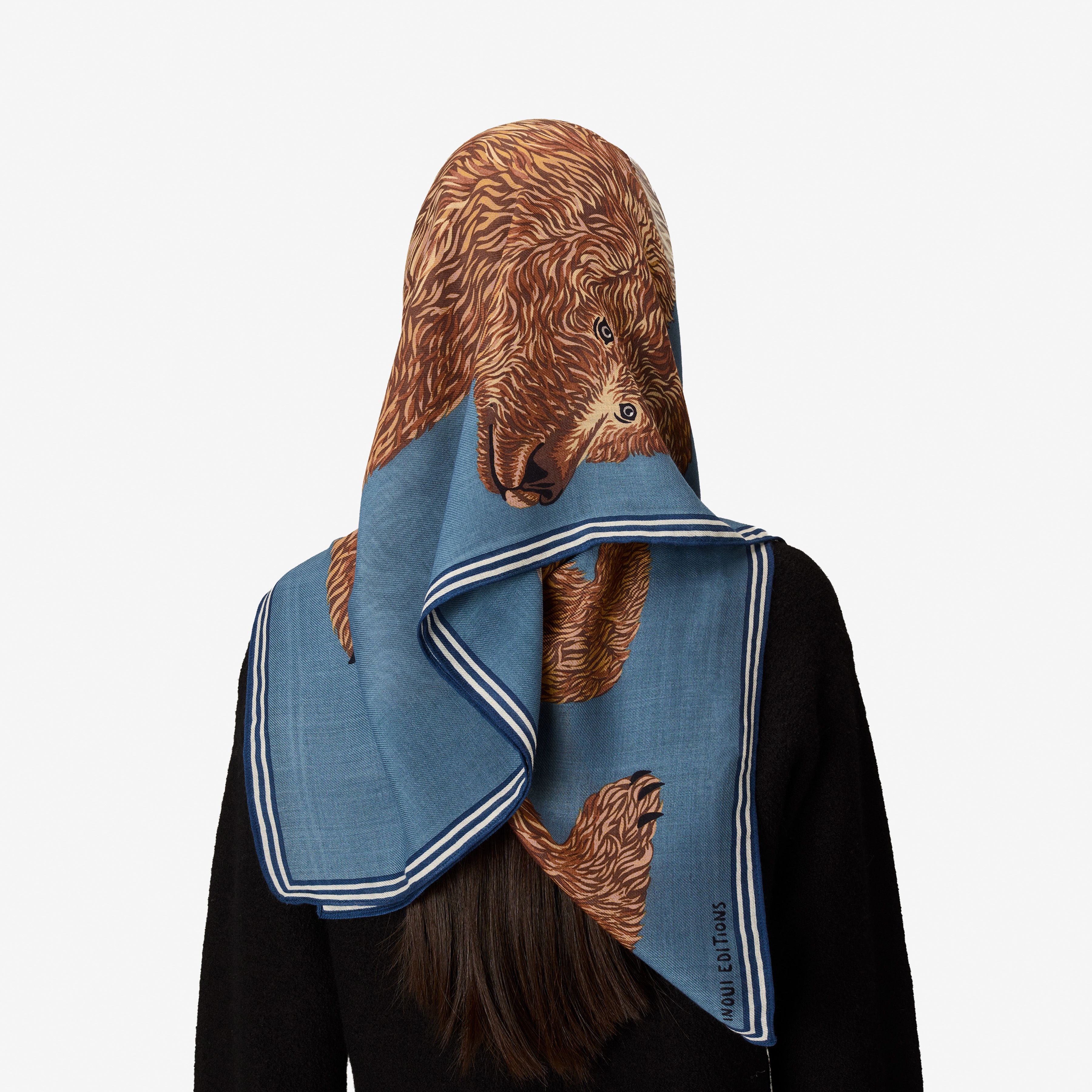 Square 100 - Ours - Blue