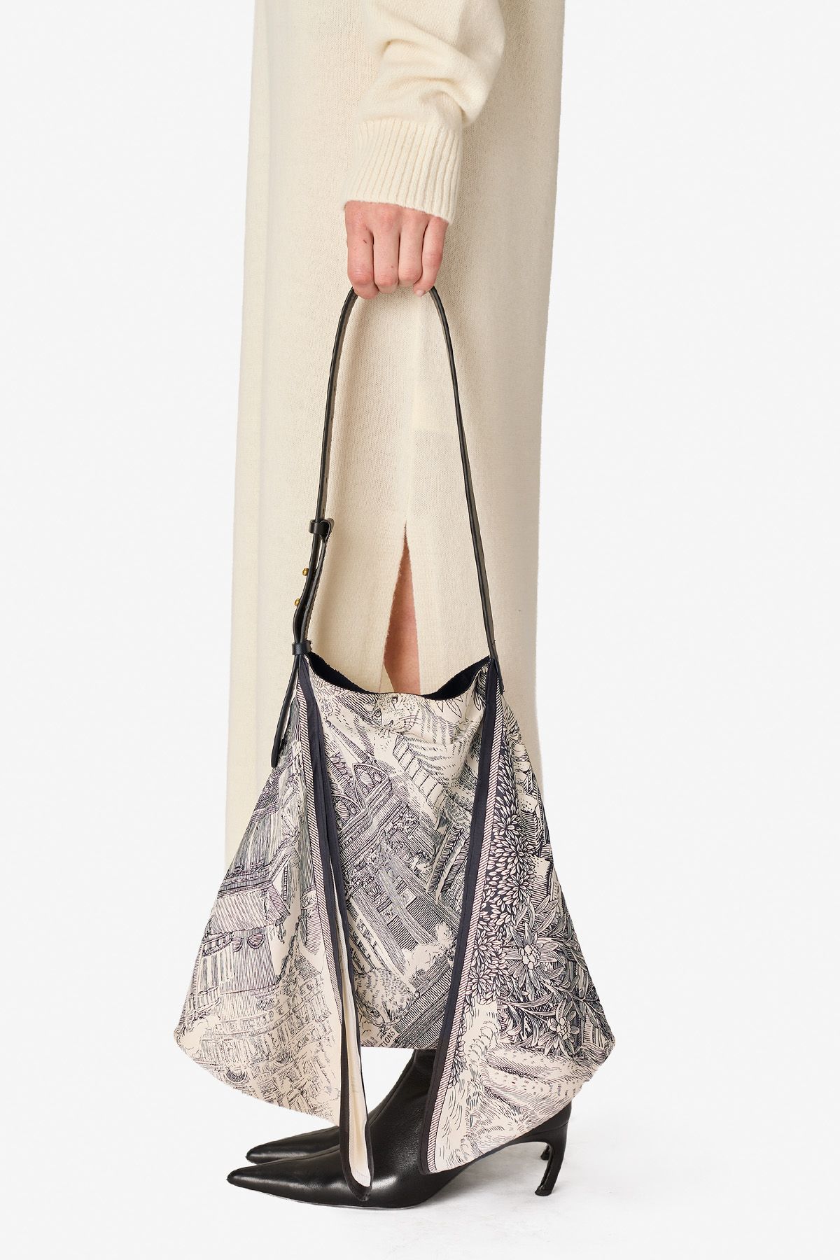 Scarf Bag - Piranesi - Black