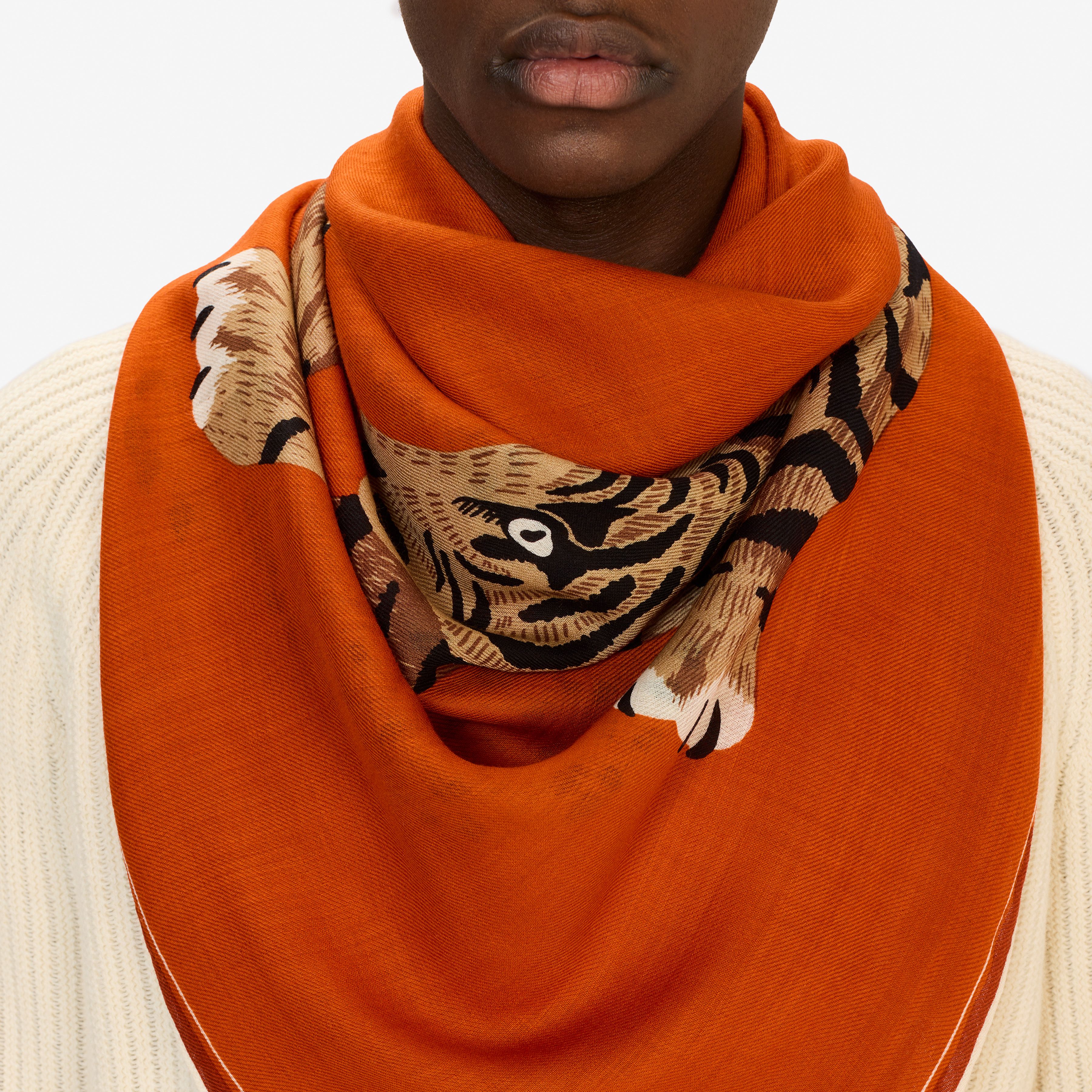 Quadratisches 130 - Jorgen - Orange