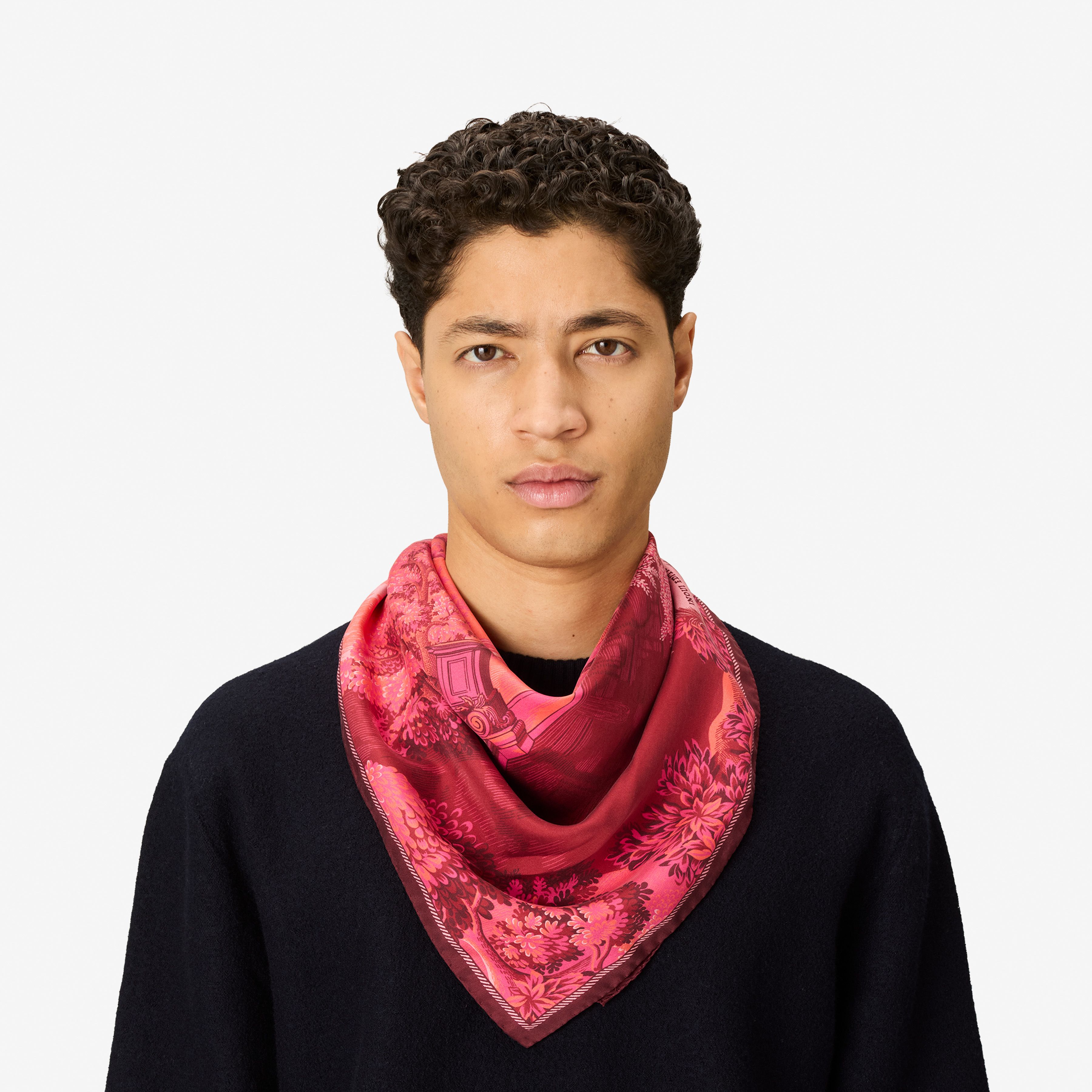 Square 70 - Come - Fuchsia