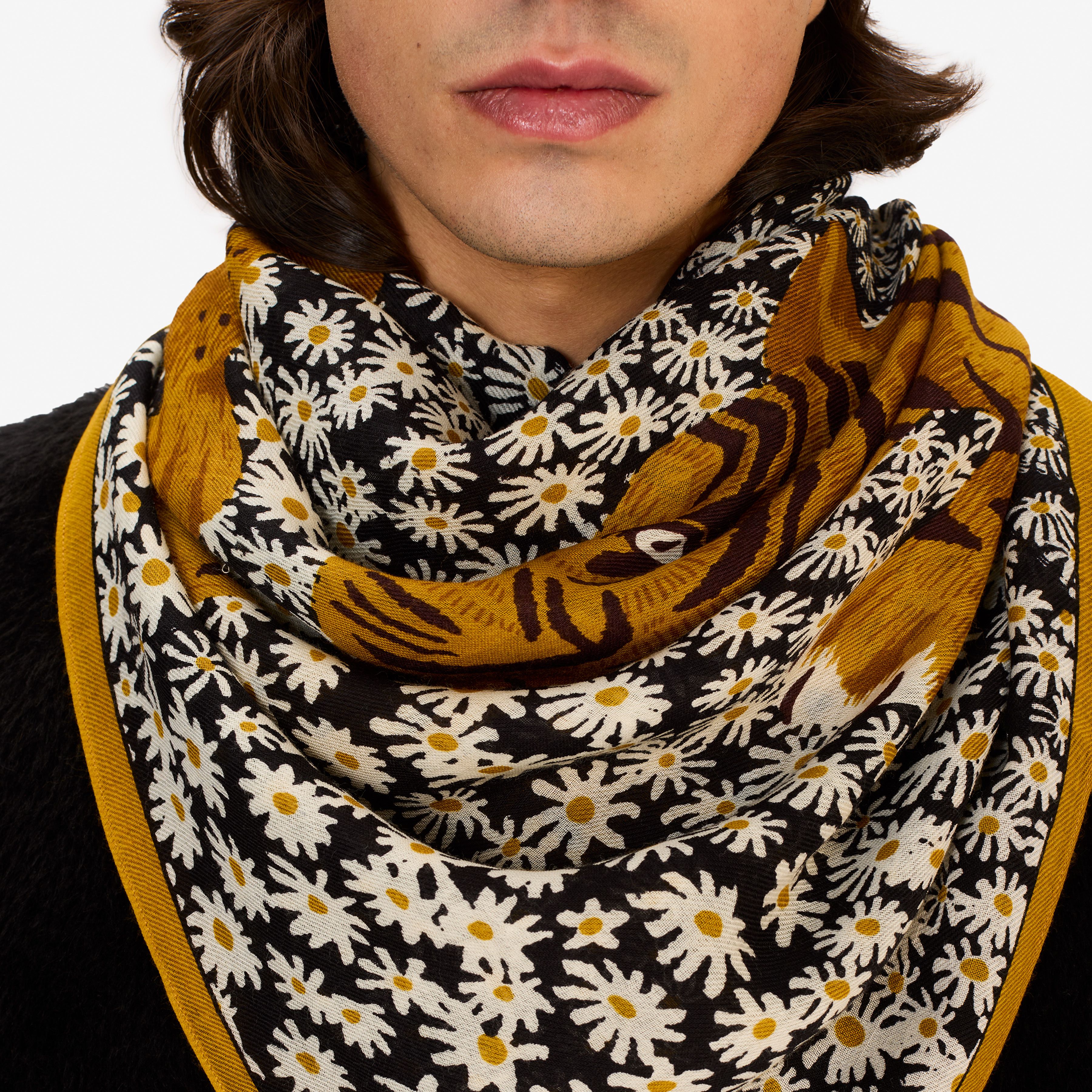 Square 130 - Jorgen - Yellow