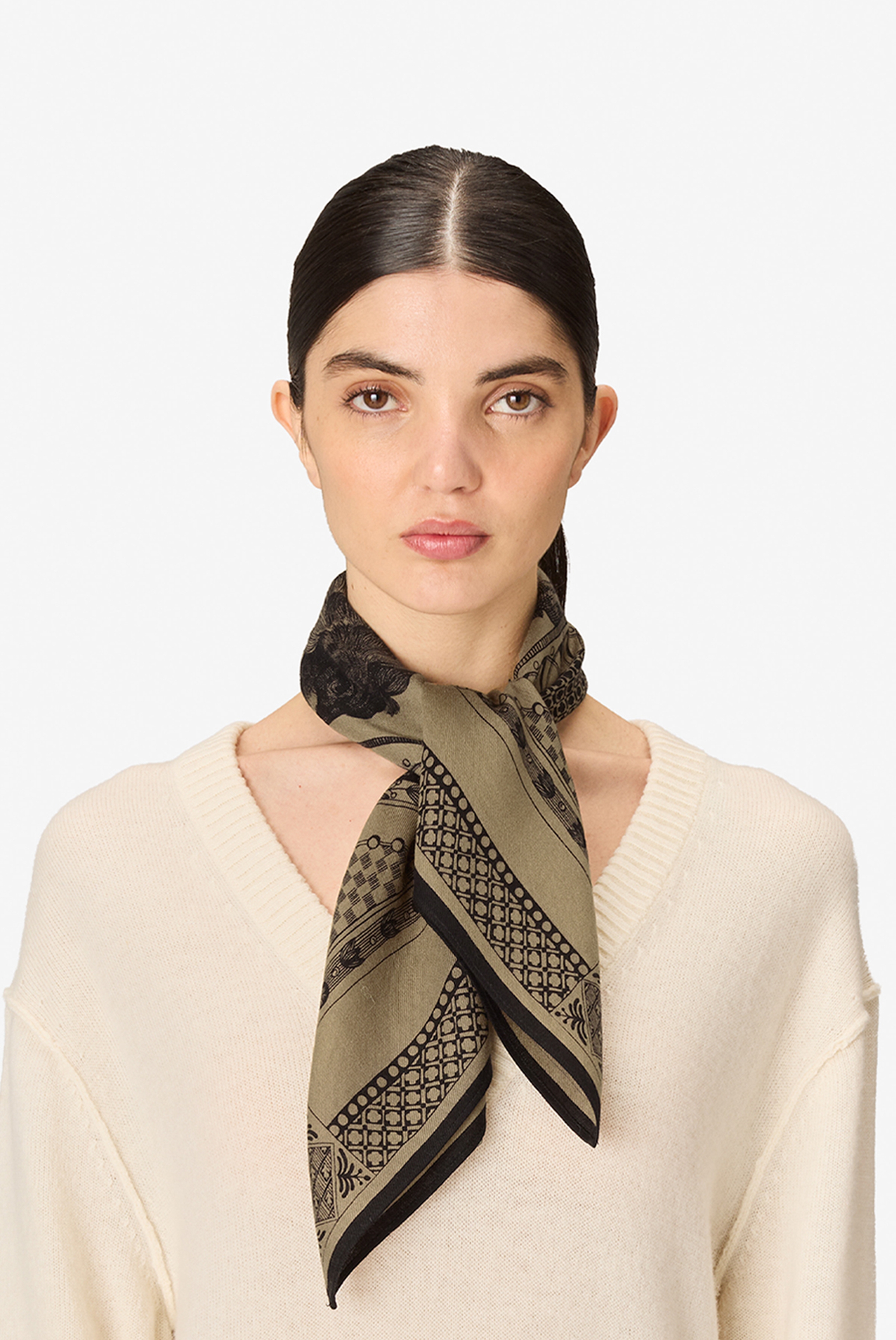 Square 70- Barocco - Golden Brown