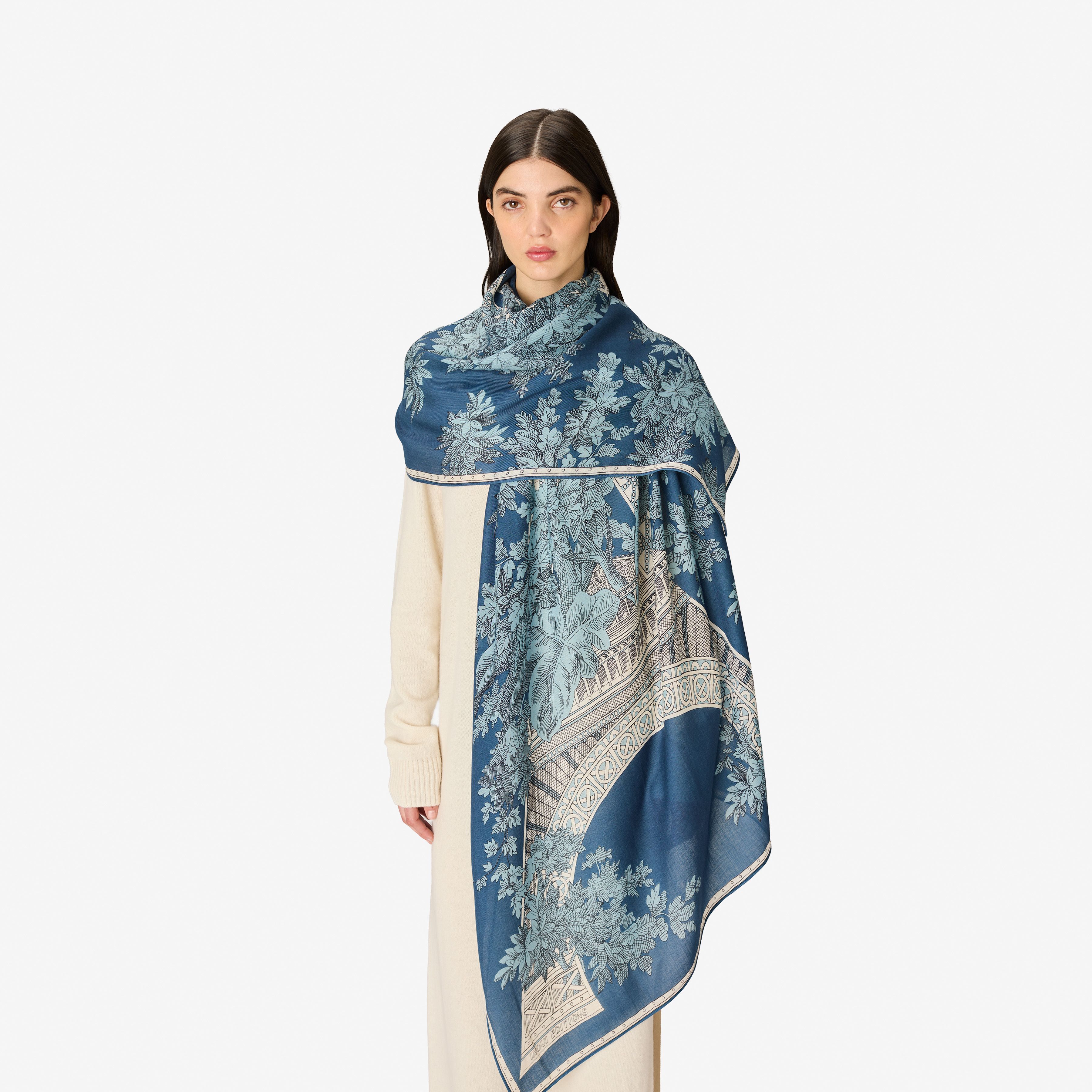 Scarf 80 - 1889 - Blue
