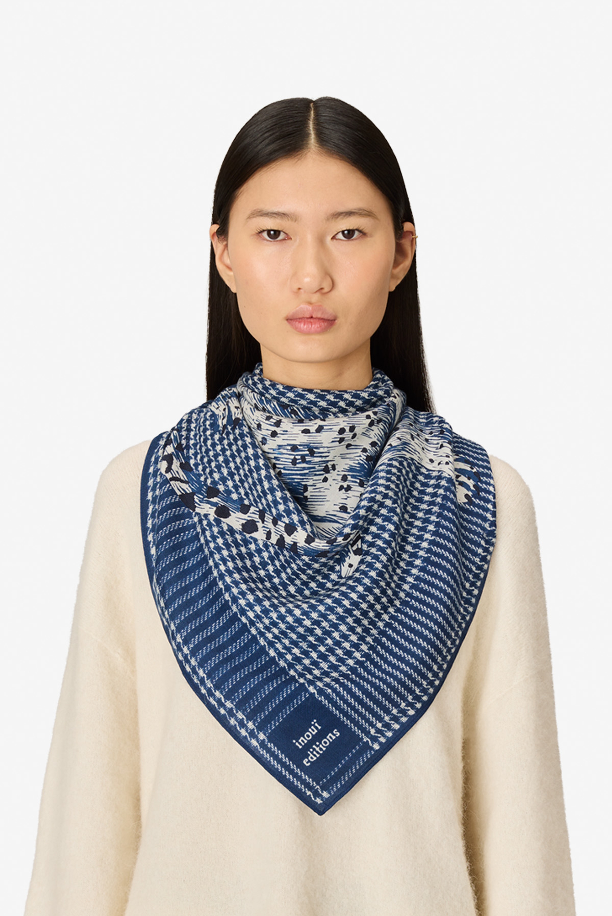 Square 100 - Jorgen Houndstooth - Blue