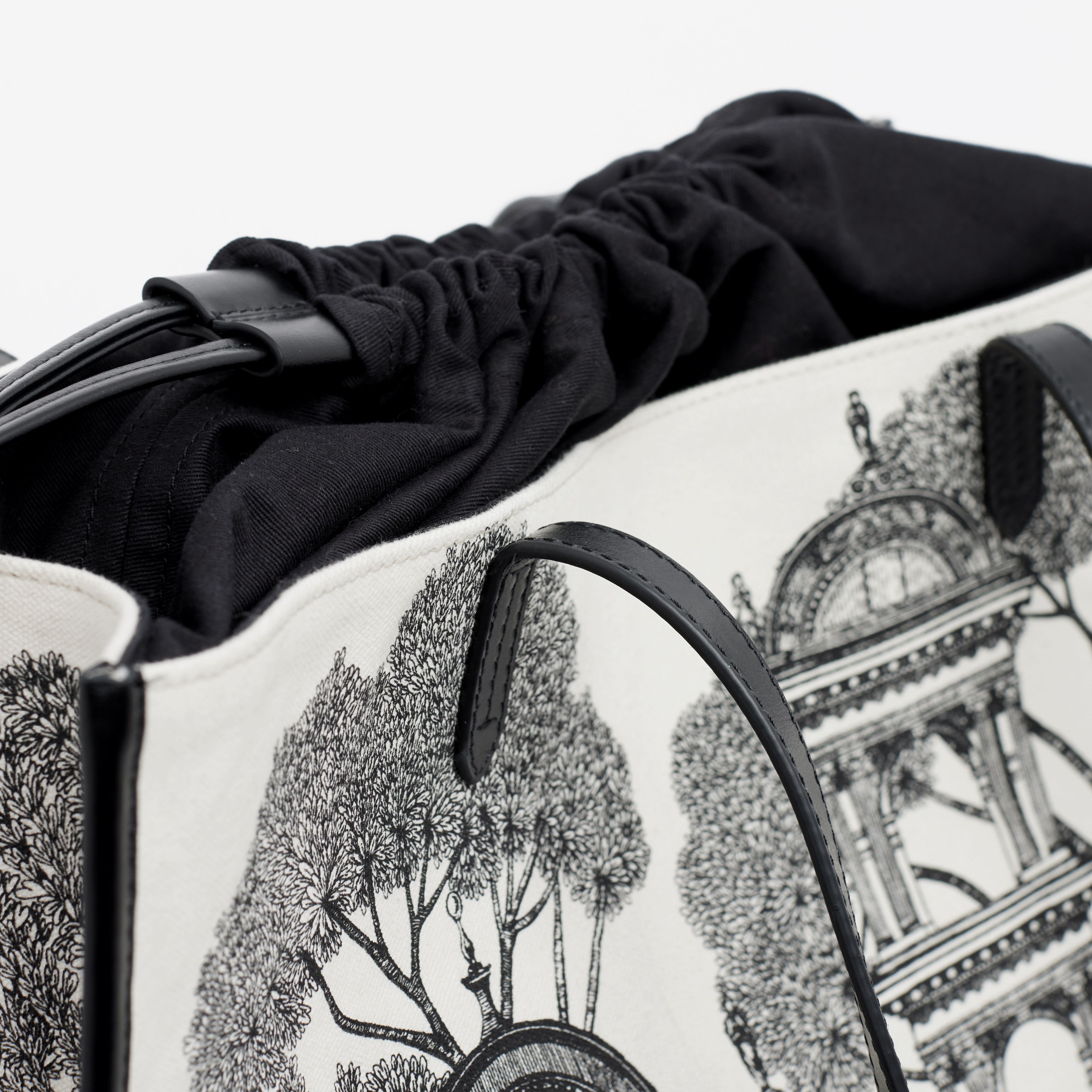 Shopping Bag - Mirage - Black And White